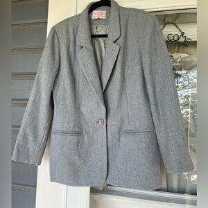 PENDLETON Vintage Wool Women's Two Button Blazer GRAY size 8P Luxury Classic USA